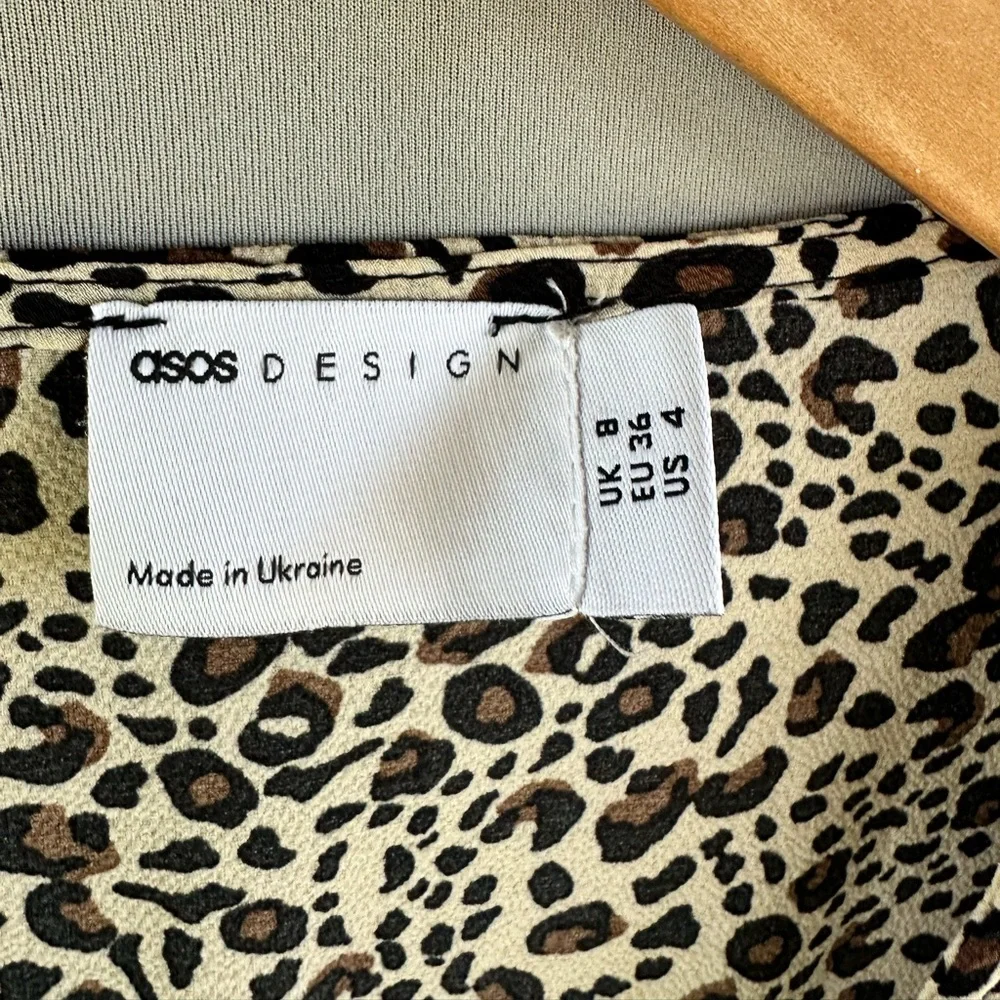 🎉5 for $45🎉 Asos dress size 4 - Picture 7 of 11